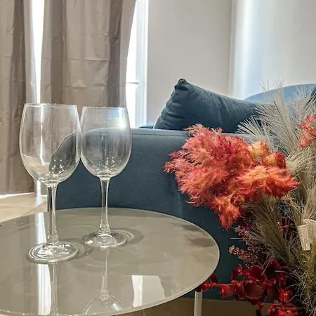 2 Bedroom With Yard And Bbq - By Solea *