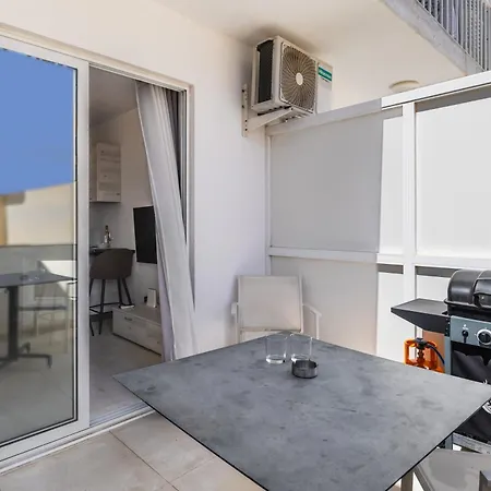 2 Bedroom With Yard And Bbq - By Solea San Ġwann